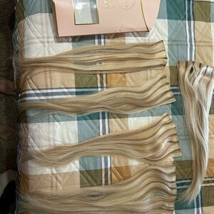 Bellami 18” clip in  Hair Extensions
